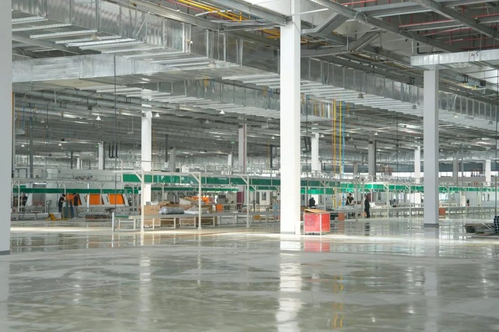 速來圍觀--又一新能源空調自動噴涂線項目即將投產 速來圍觀--又一新能源空調自動噴涂線項目即將投產